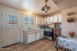 387 S Paseo Quinta, Green Valley, AZ 85614 - Photo 14