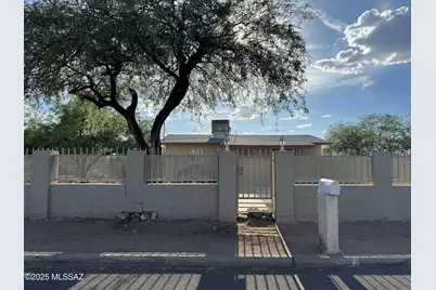 4702 S 15th Avenue, Tucson, AZ 85714 - Photo 1