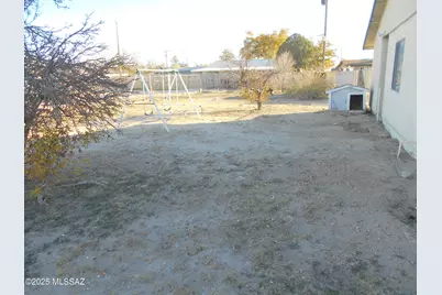 104 S Casas Lindas Drive, Willcox, AZ 85643 - Photo 8
