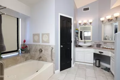 1691 W Sunridge Drive, Tucson, AZ 85704 - Photo 14