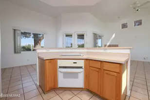 8740 N Johnny Miller Dr, Tucson, AZ 85742 - Photo 12