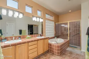 1894 E Longspur Pl, Green Valley, AZ 85614 - Photo 24