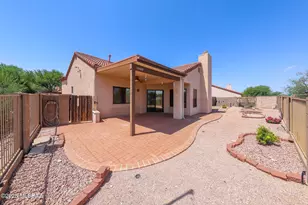 10889 E Walking Stick Dr, Tucson, AZ 85748 - Photo 32