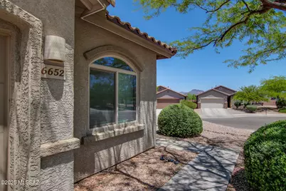 6652 W Fishermans Drive, Tucson, AZ 85757 - Photo 2