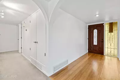 11202 E Chuckwagon Circle, Tucson, AZ 85749 - Photo 4