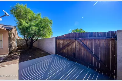 3974 S Apache Well Drive, Tucson, AZ 85730 - Photo 28