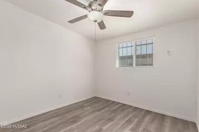 256-262 N Melwood Avenue, Tucson, AZ 85745 - Photo 6