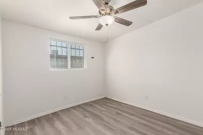 256-262 N Melwood Avenue, Tucson, AZ 85745 - Photo 20