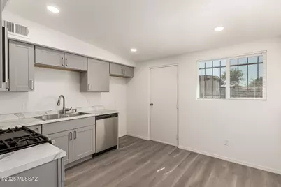 256-262 N Melwood Avenue, Tucson, AZ 85745 - Photo 8