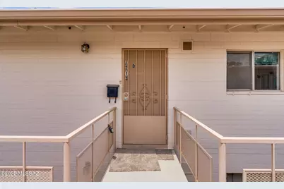 1470 S Palo Verde Avenue #J213, Tucson, AZ 85713 - Photo 2