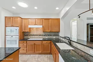 1979 E Orinda Ln, Green Valley, AZ 85614 - Photo 16