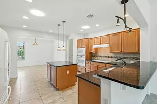 1979 E Orinda Ln, Green Valley, AZ 85614 - Photo 14