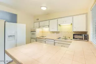 710 N Camino Santiago, Tucson, AZ 85745 - Photo 8