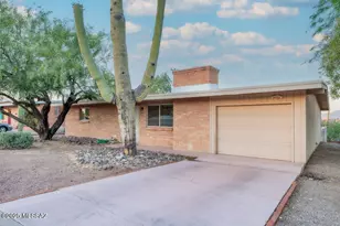 710 N Camino Santiago, Tucson, AZ 85745 - Photo 2