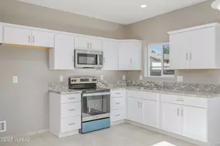 303 E Navajo Rd, Tucson, AZ 85705 - Photo 16