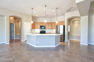 12771 N New Reflection Dr, Marana, AZ 85658 - Photo 10