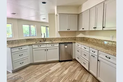 788 W Fountain Creek Drive, Green Valley, AZ 85614 - Photo 2