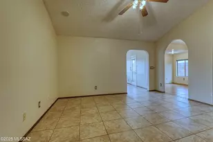 7886 N Roundstone Dr, Tucson, AZ 85741 - Photo 12