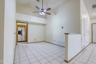 7886 N Roundstone Dr, Tucson, AZ 85741 - Photo 32