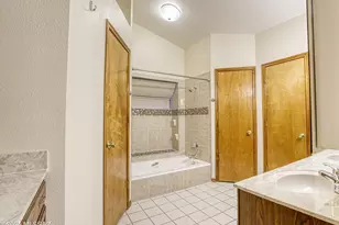 7886 N Roundstone Dr, Tucson, AZ 85741 - Photo 22