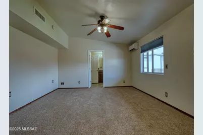 7886 N Roundstone Drive, Tucson, AZ 85741 - Photo 16