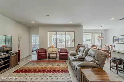 1762 E Sage Thrasher Drive, Green Valley, AZ 85614 - Photo 10