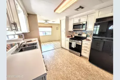 5344 W Rafter Circle Street, Tucson, AZ 85713 - Photo 8
