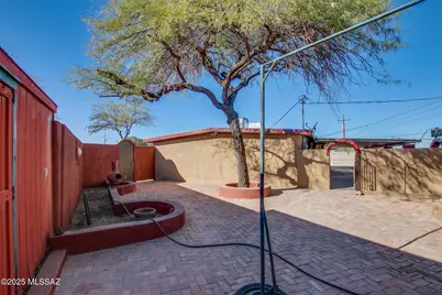 2126 W Calle Fortunado, Tucson, AZ 85705 - Photo 36