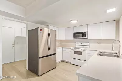 618 N Eastview Avenue, Tucson, AZ 85710 - Photo 10