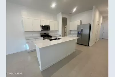 10301 W Sumullen Street, Marana, AZ 85653 - Photo 4
