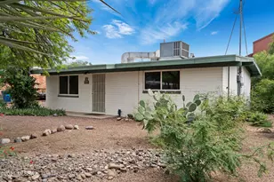 4048 N Fremont Ave, Tucson, AZ 85719 - Photo 2