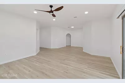 2067 W Cadbury Court, Tucson, AZ 85713 - Photo 4