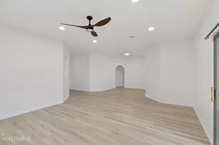 2067 W Cadbury Ct, Tucson, AZ 85713 - Photo 4