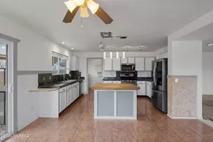 3678 S Desert Echo Rd, Tucson, AZ 85735 - Photo 8