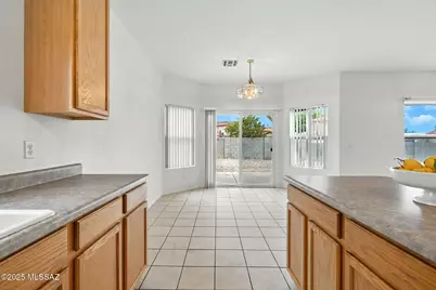 8464 E Via Cortina De Madera, Tucson, AZ 85747 - Photo 18