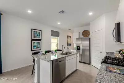 9053 W Agave Garden Drive, Marana, AZ 85653 - Photo 4