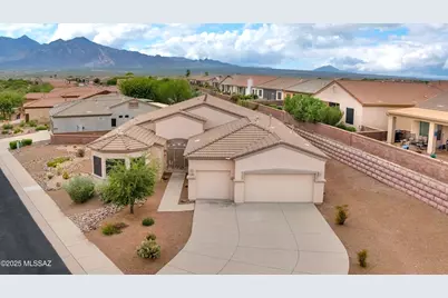 2299 W Calle Casas Lindas, Green Valley, AZ 85622 - Photo 1