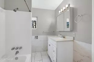 3025 N Olsen Ave, Tucson, AZ 85719 - Photo 22