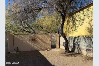 3025 N Olsen Avenue, Tucson, AZ 85719 - Photo 36