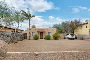 3025 N Olsen Ave, Tucson, AZ 85719 - Photo 2
