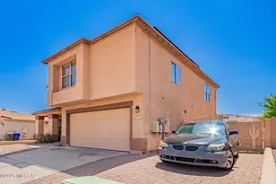 5169 S Fox Trot Dr, Tucson, AZ 85746 - Photo 6