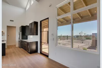 2750 W Black Cloud Court, Tucson, AZ 85745 - Photo 8