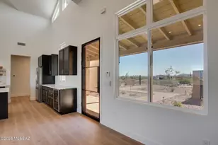 2750 W Black Cloud Ct, Tucson, AZ 85745 - Photo 8