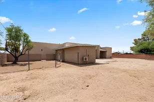 1915 E Lind Rd, Tucson, AZ 85719 - Photo 36