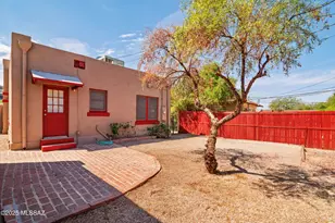 833 E Helen St, Tucson, AZ 85719 - Photo 8