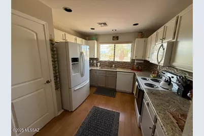 790 W Arbor Ridge Drive, Green Valley, AZ 85614 - Photo 10