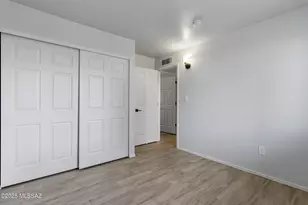 350 N Silverbell Rd, Tucson, AZ 85745 - Photo 14