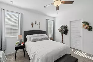 10472 W Thetford Ln, Marana, AZ 85653 - Photo 32