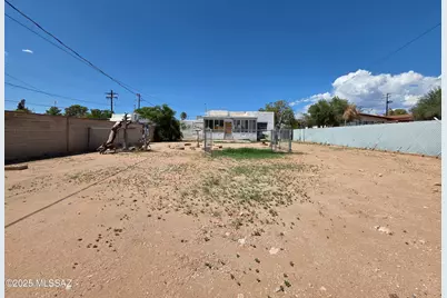 410 E 22nd Street, Tucson, AZ 85713 - Photo 32