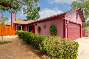 1844 Bel Aire Ct, Tucson, AZ 85705 - Photo 4